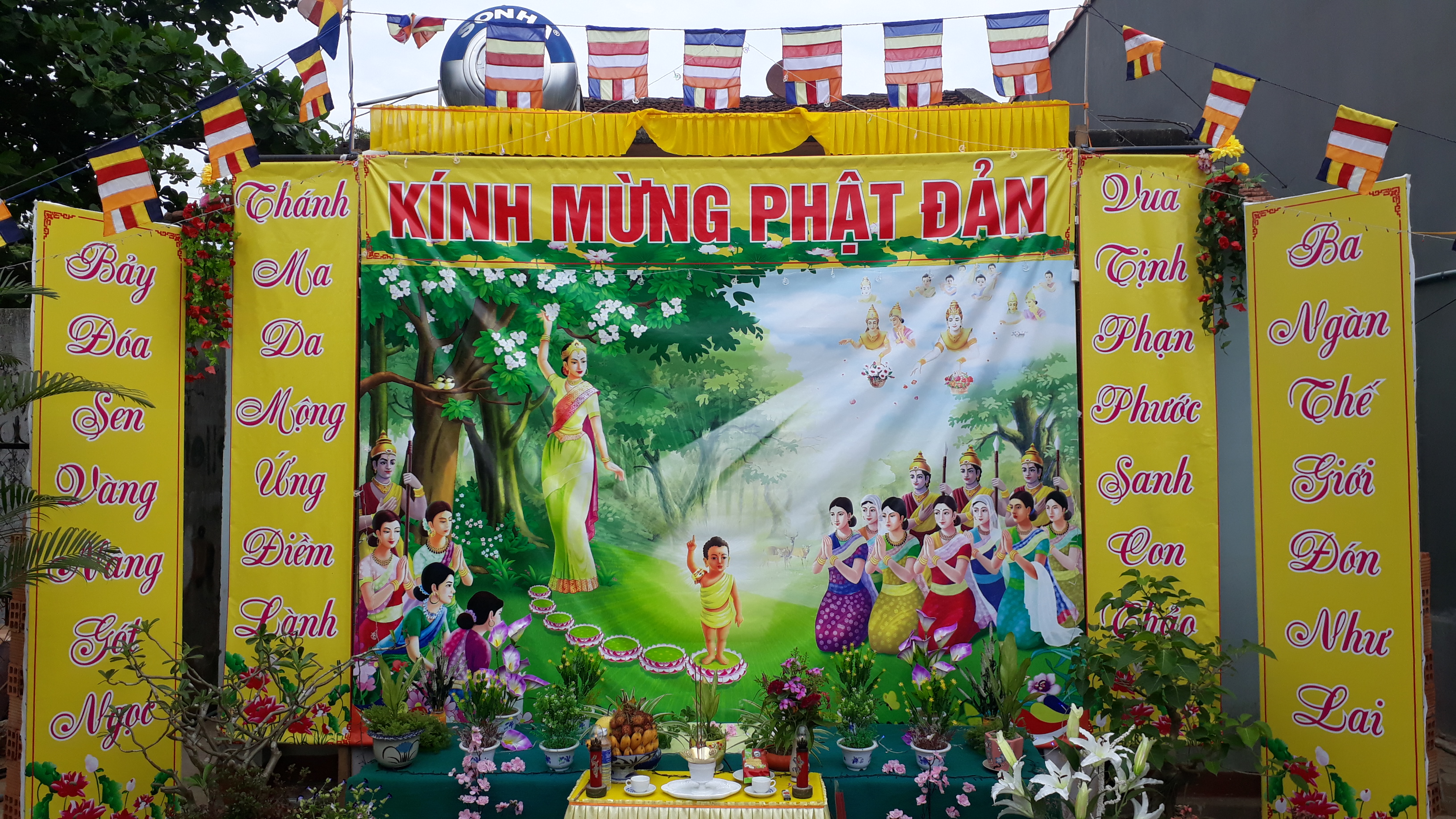 Hoài Ân: Phật tử thiết trí vườn Lâm-tỳ-ni cúng dường Đức Phật