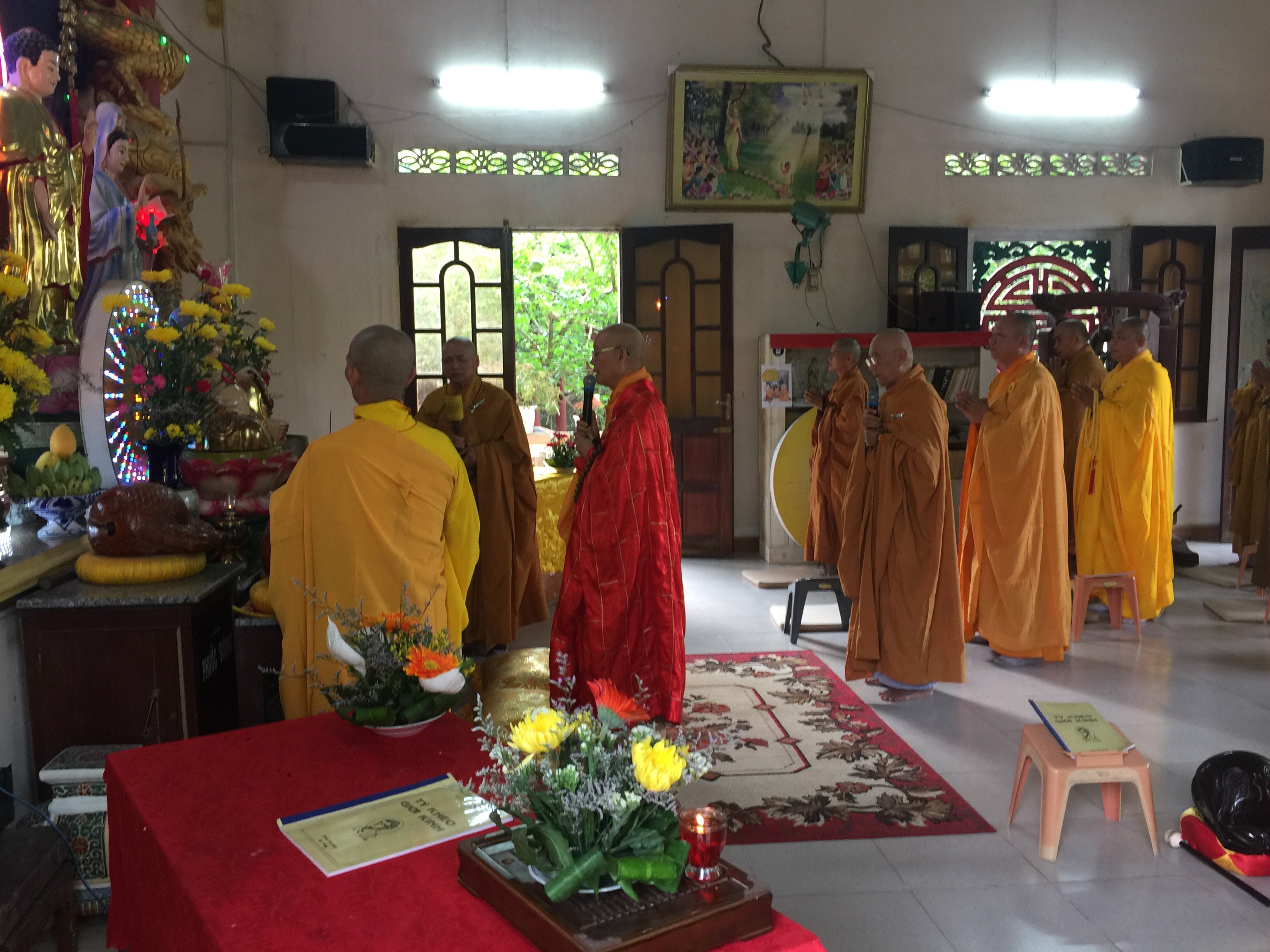 Quy Nhơn: Chư tăng bố-tát