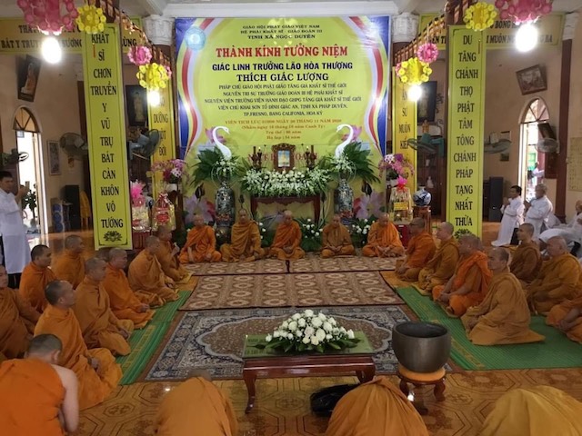 Đoàn Du Tăng Khất Sĩ Giáo đoàn III thăm viếng Tịnh xá Ngọc Duyên nhân Lễ Tưởng Niệm HT. Giác Lượng