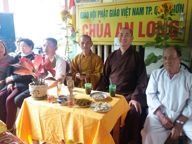 Quy Nhơn: chùa An Long phát quà Xuân Tân Sửu