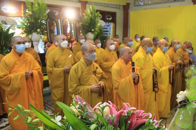 Các phái đoàn viếng lễ tang Ni trưởng Thích Nữ Hạnh Nghiêm