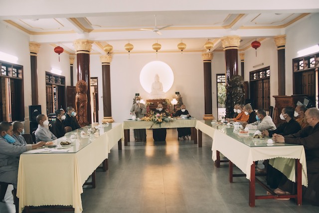 An Nhơn: Ban Trị sự Phật giáo thị xã nhiệm kỳ mới họp phiên đầu tiên, đề ra phương hướng hoạt động và bầu bổ sung nhân sự .