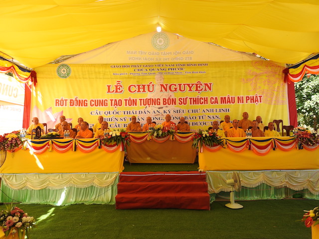 Hoài Nhơn: Lễ rót đồng tôn tạo tượng Phật Thích Ca tại Chùa Quang Phước