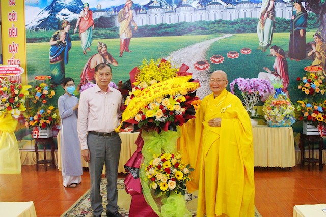 Quy Nhơn: Trang nghiêm Đại lễ Phật đản PL. 2566