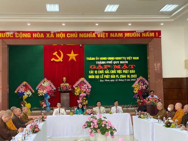 Quy Nhơn: Gặp mặt chư tôn đức Tăng Ni nhân dịp Đại lễ Phật đản PL. 2566