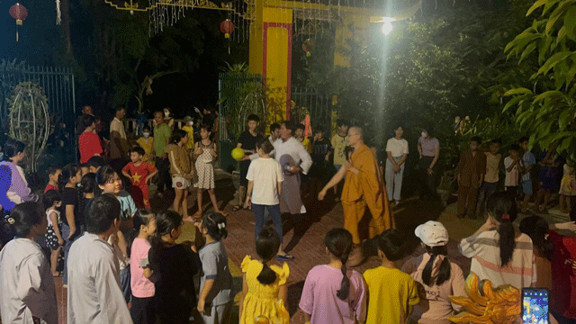 Quy Nhơn: Đêm hội Trung thu tại Tịnh xá Quan Âm